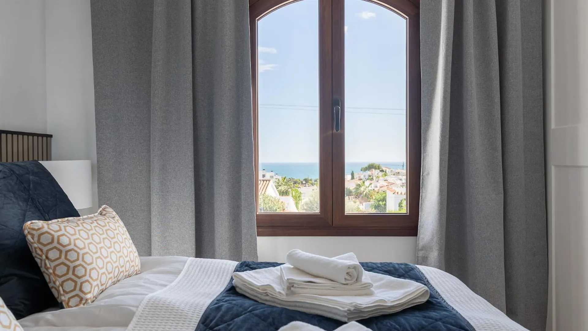 Villa Luxury House With Private Heated Pool In Nerja! 0*, Nerja