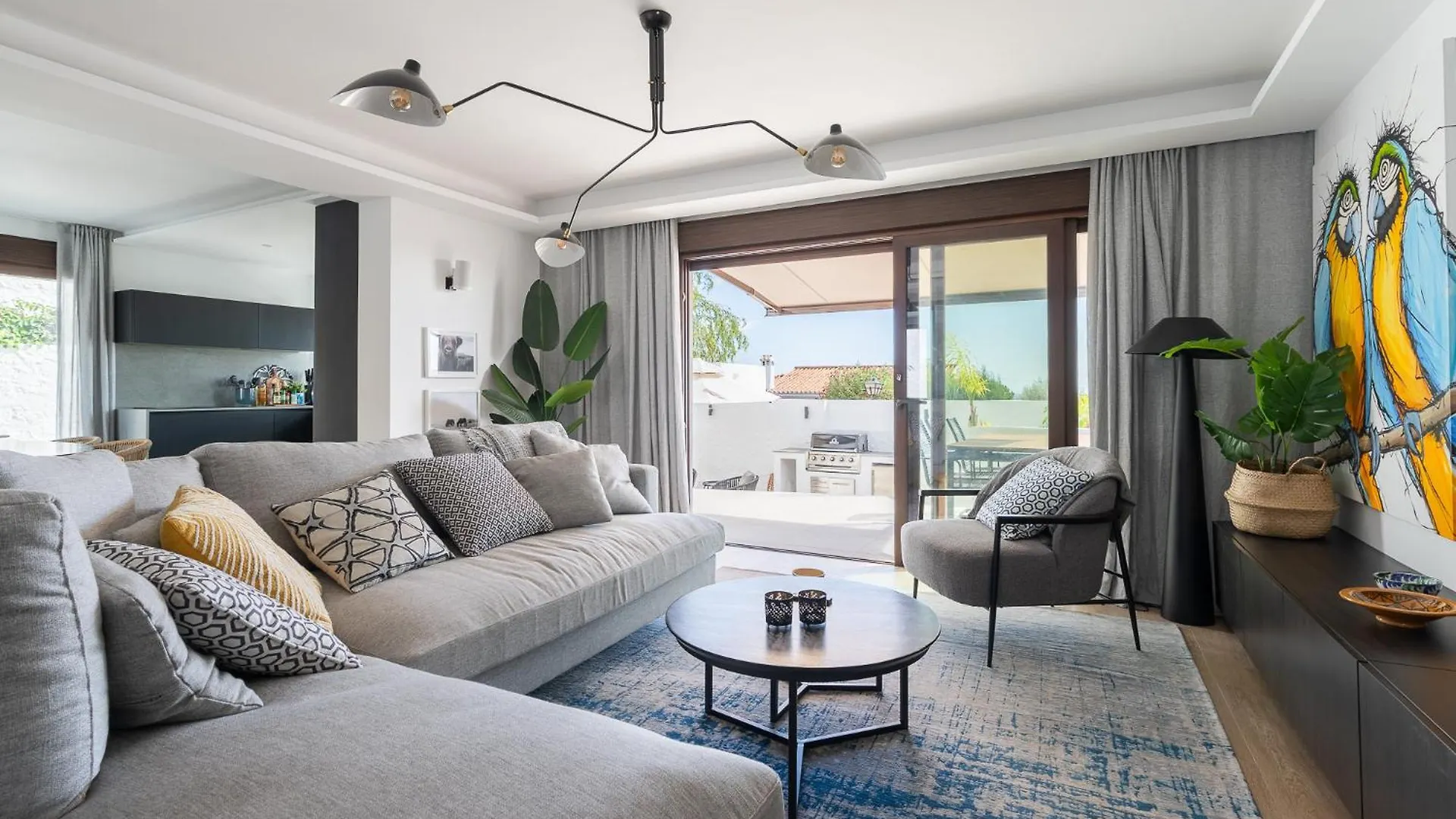 Villa Luxury House With Private Heated Pool In Nerja!