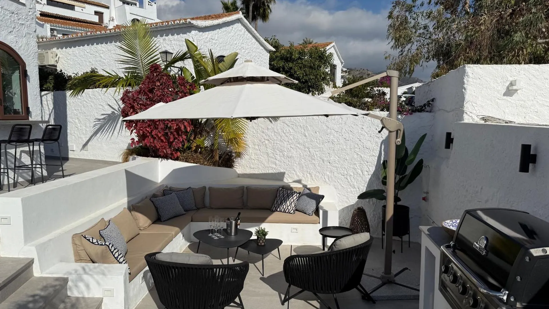 Casa vacanze Villa Luxury House With Private Heated Pool In Nerja! Spagna